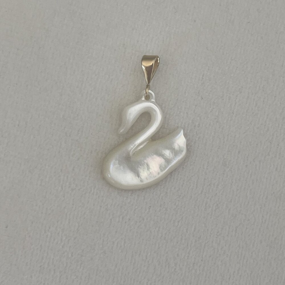 Solid 14K Yellow Mother of Pearl Swan Pendant Charm Necklace 90s Boho Style Bird - Picture 4 of 11
